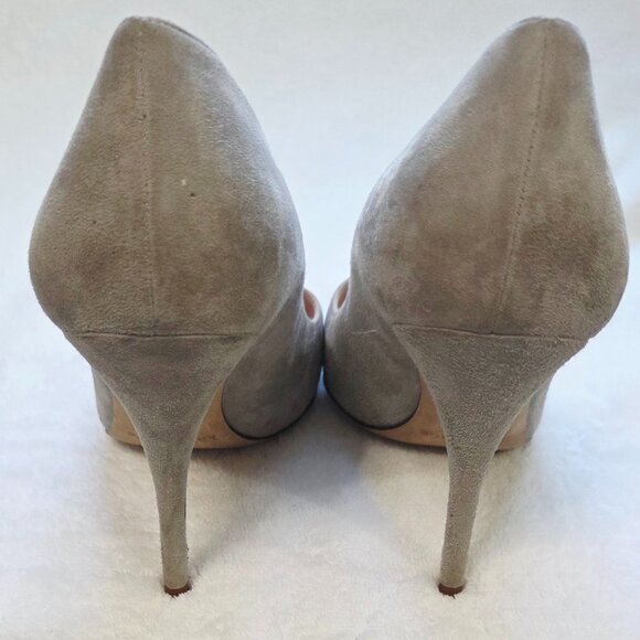 Kate Spade 'Leandra' Studded Butterfly Suede Pumps Size 9.5 - Picture 4 of 8